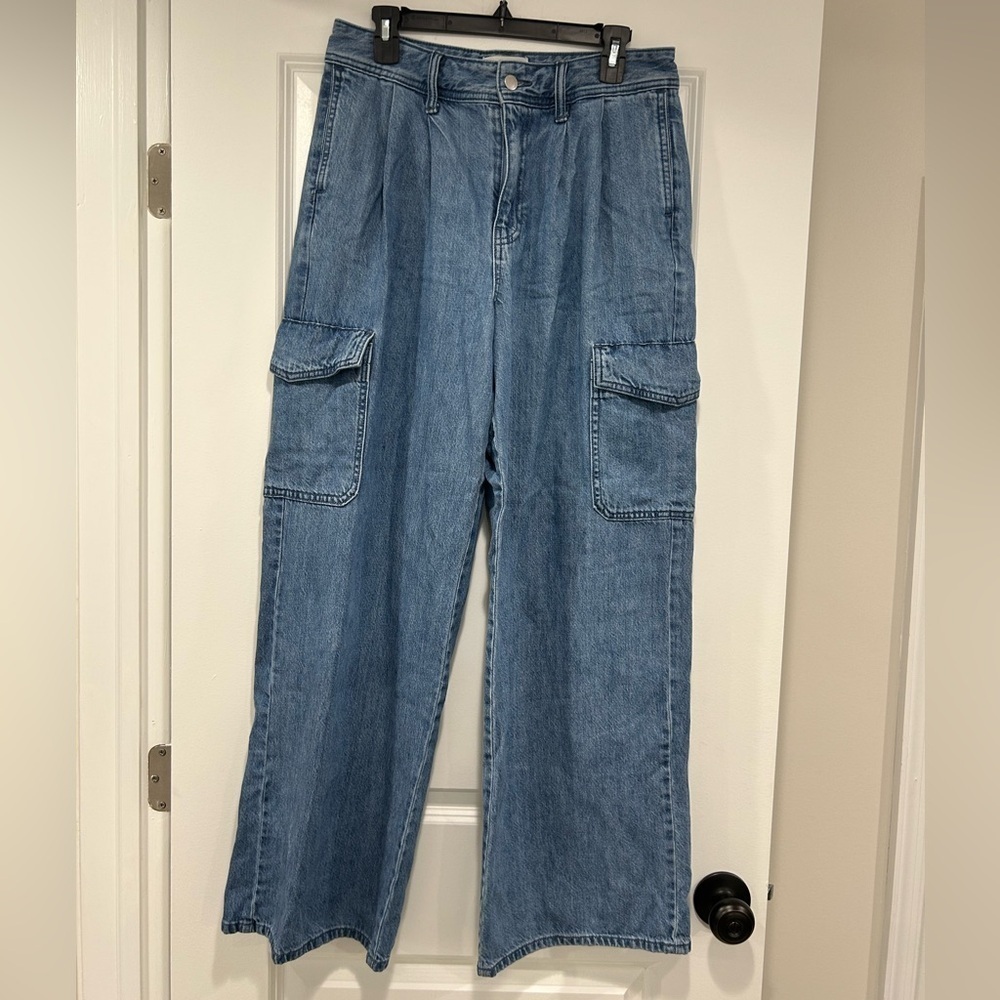 Universal Thread Cargo Denim Jeans